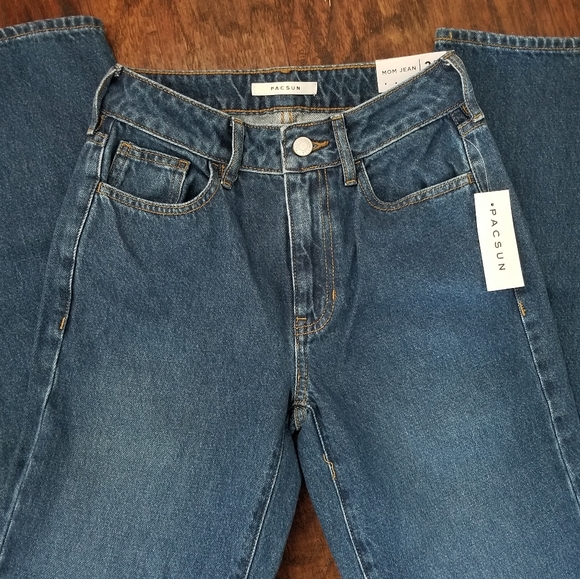 NWT PACSUN Mom Jean - Picture 2 of 4